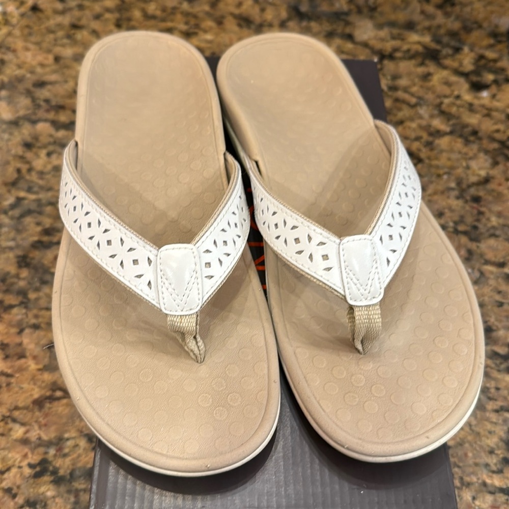 Vionic Tide Sandal White